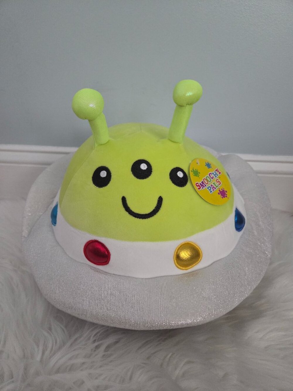 Smoochy Pals Alien Spaceship Plush